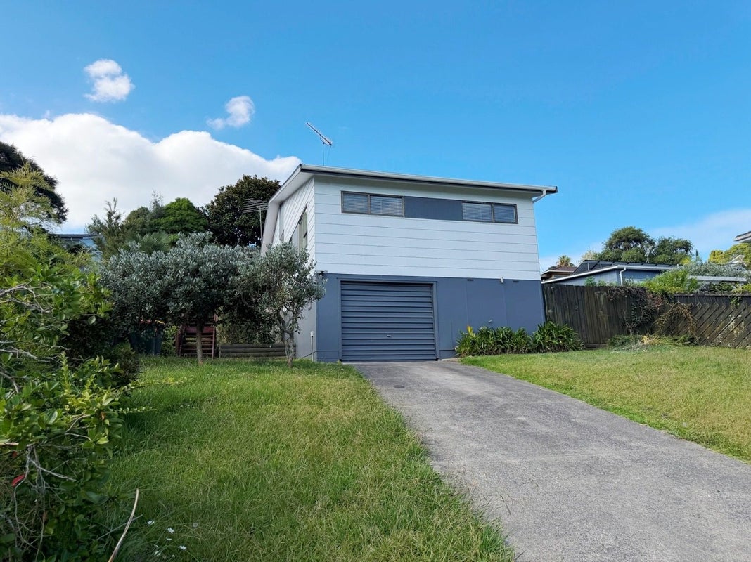 13 Jenanne Place, Totara Vale, Auckland - Carousel 22