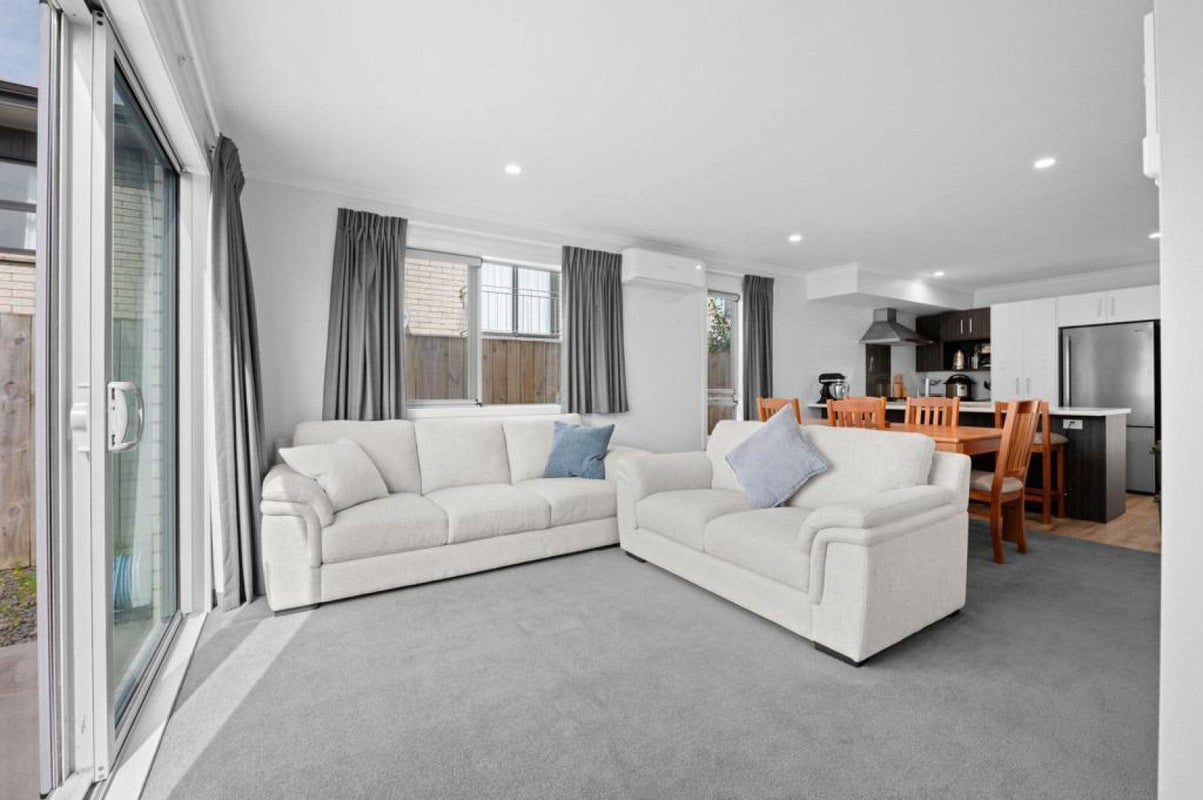 5/74 Clyde Street, Hamilton East, Hamilton - Carousel 2