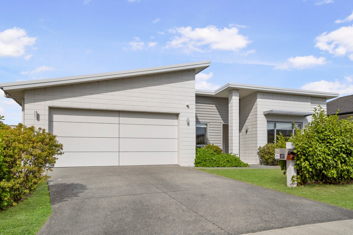 12 Kaimanawa Road, Karaka, Papakura - Carousel 2