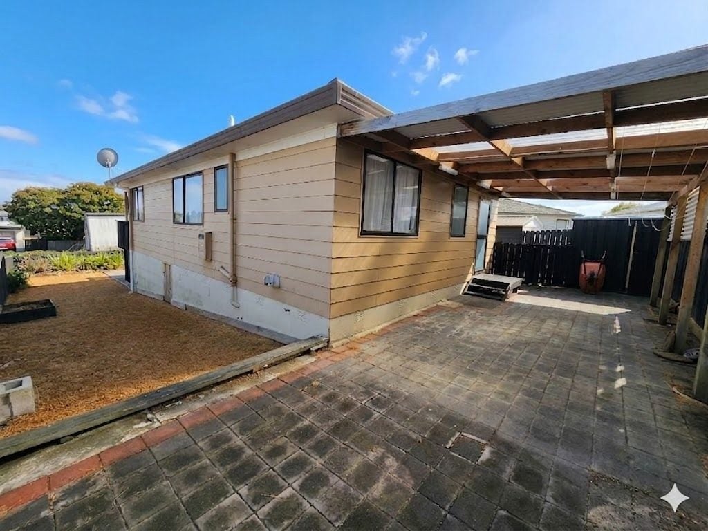 2/8 Silver Creek Road, Weymouth, Auckland - Carousel 10