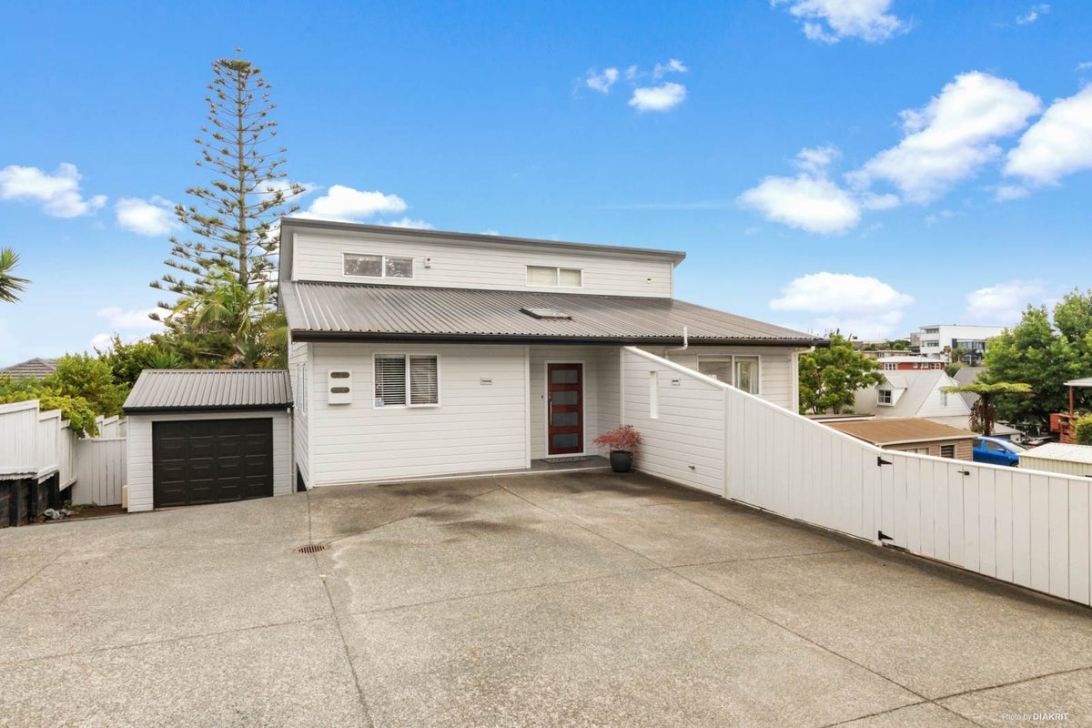 2/15 Gilfillan Street, Blockhouse Bay, Auckland - Carousel 2