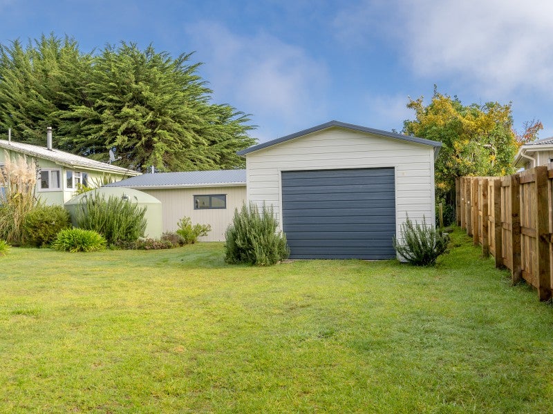 10 Arthur Street, Waikawa Beach, Manakau - Carousel 2