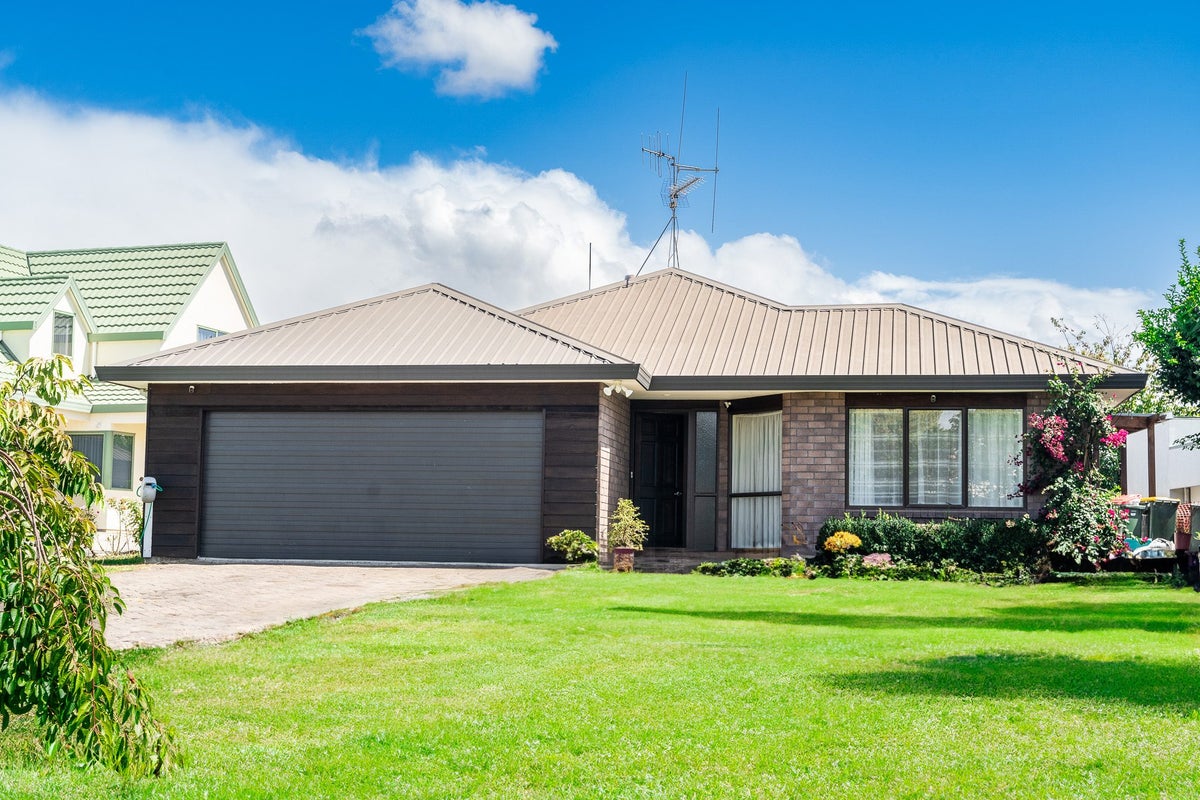 1 Melfort Place, Nawton, Hamilton - Carousel 1