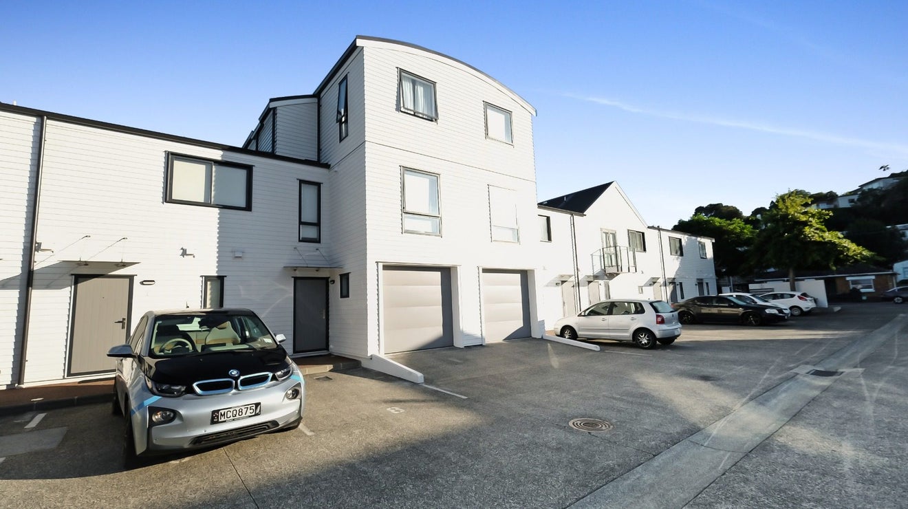 8/955 Mount Eden Road, Three Kings, Auckland - Carousel 9