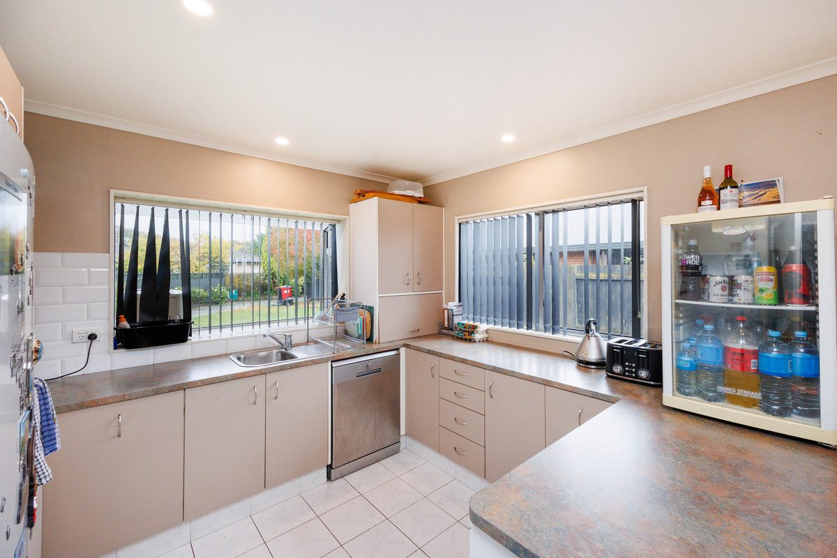 31 Strachan Way, Highbury, Palmerston North - Carousel 2