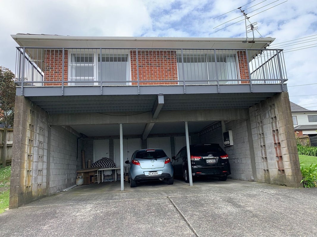 1/4 Dewsbury Terrace, Castor Bay, Auckland - Carousel 16