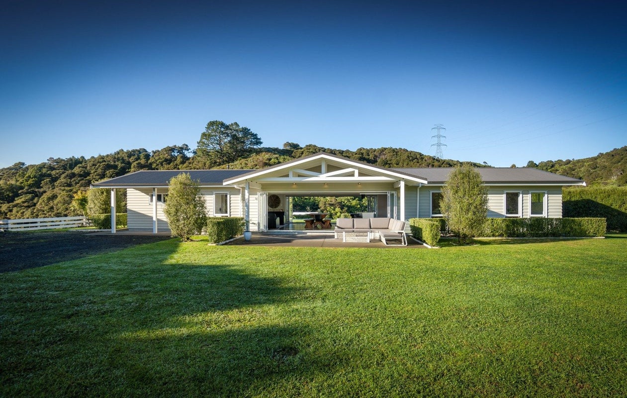 6 Bridle Way, Hunua, Papakura - Carousel 2
