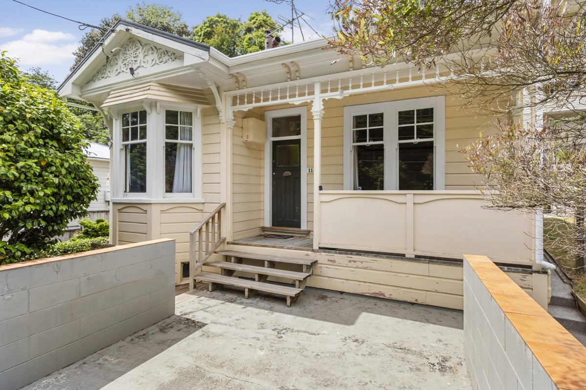 113 Glenmore Street, Kelburn, Wellington - Carousel 2