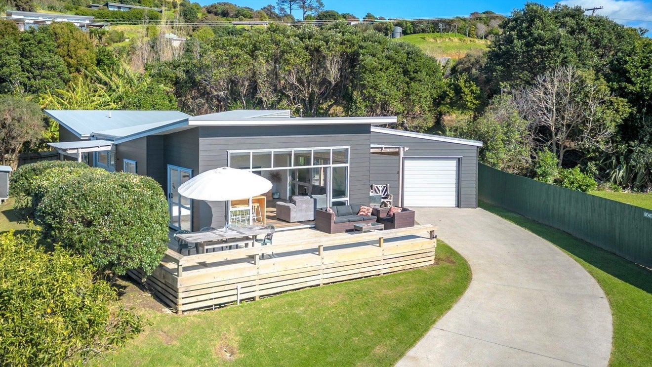 124 Opera Place, Whangapoua, Coromandel - Carousel 1