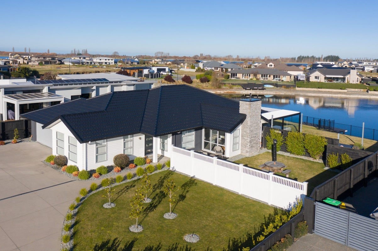 4 Trent Place, Huntingdon, Ashburton - Carousel 1