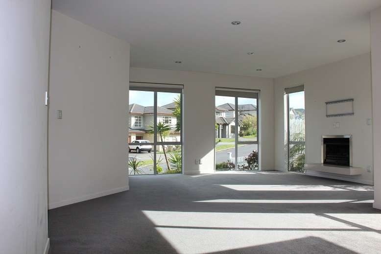 22 Oak Bark Drive, Schnapper Rock, Auckland - Carousel 2