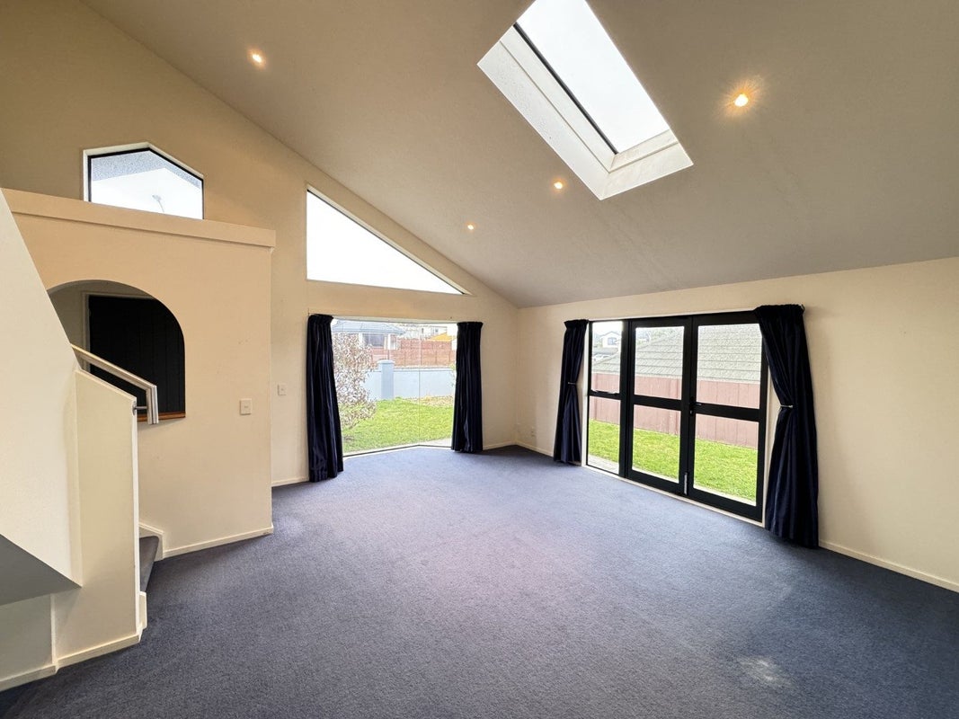 5 Pigeonwood Lane, Woodridge, Wellington - Carousel 2