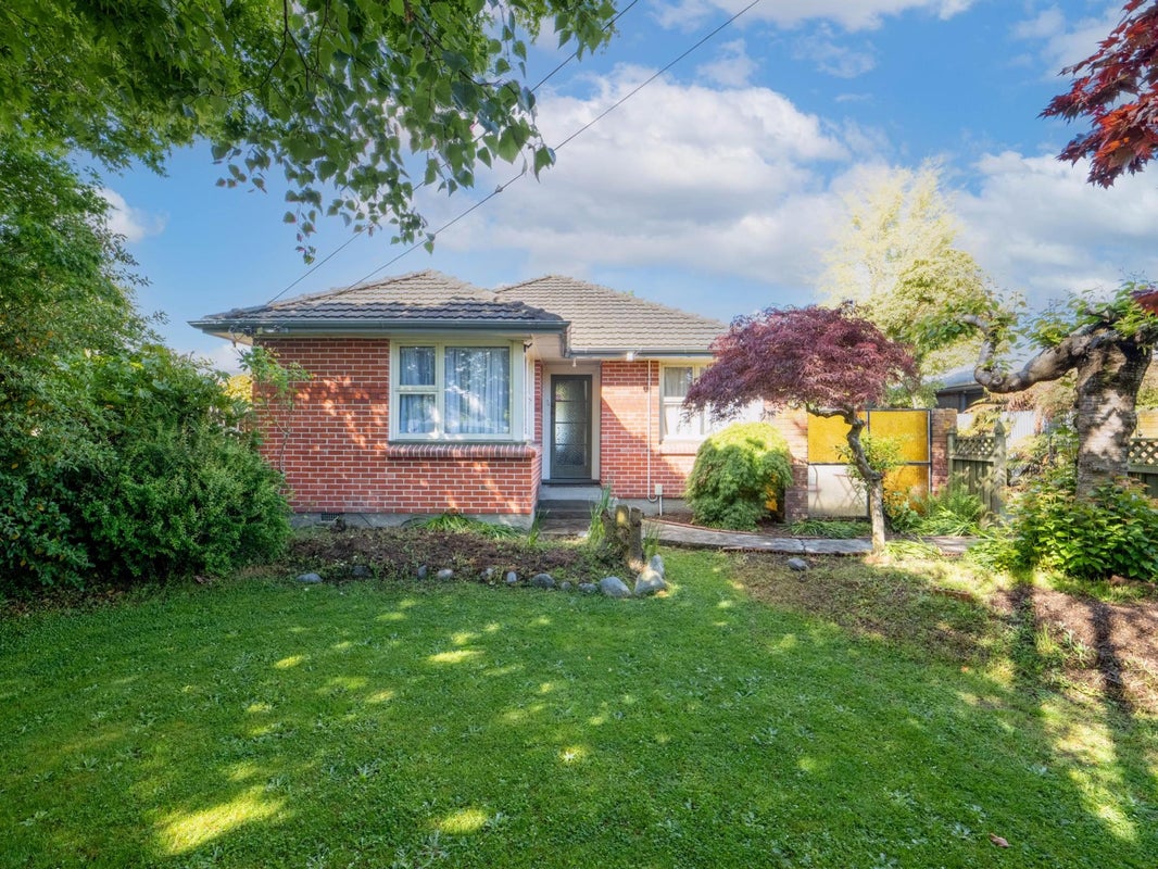 11 Reynolds Avenue, Bishopdale, Christchurch - Carousel 1