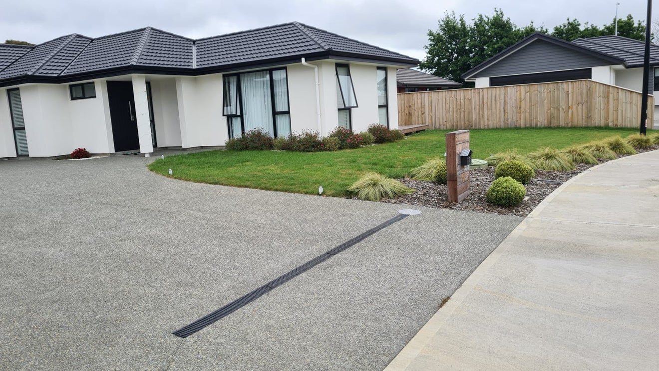 17 Midlane Crescent, Appleby, Richmond - Carousel 1