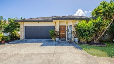 25 Titchmarsh Crescent, Flat Bush, Auckland - Carousel 1