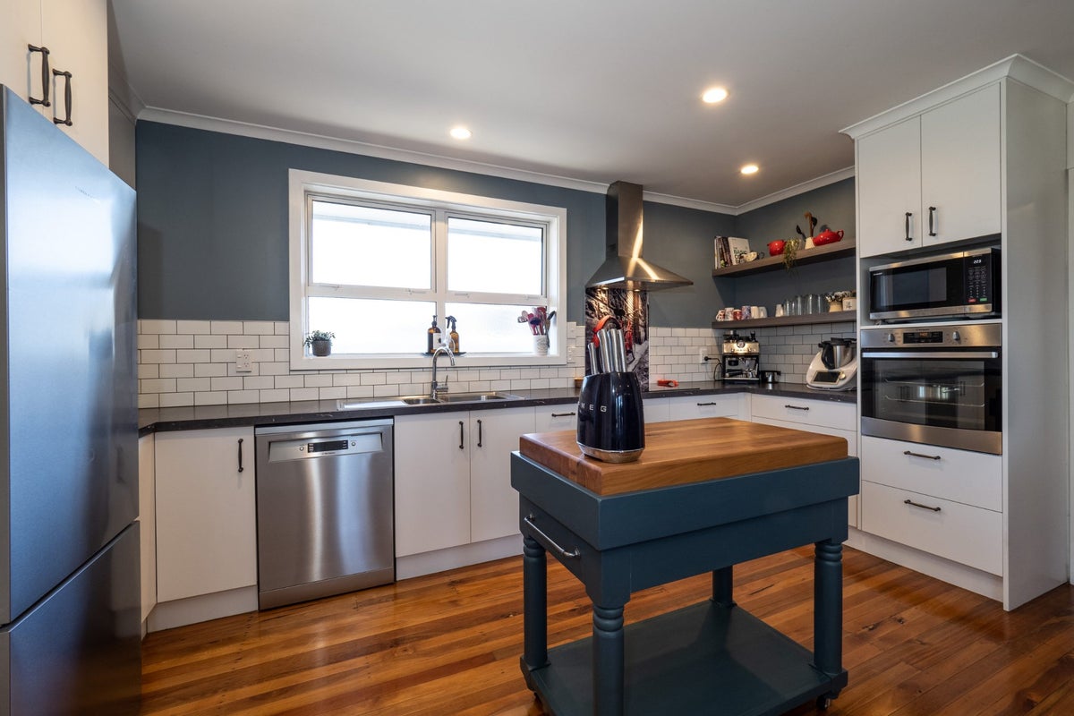 10 Turton Street, Allenton, Ashburton - Carousel 2