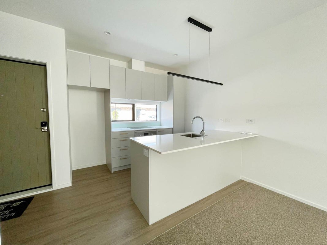 84 Mangahoe Road, Mount Wellington, Auckland - Carousel 2
