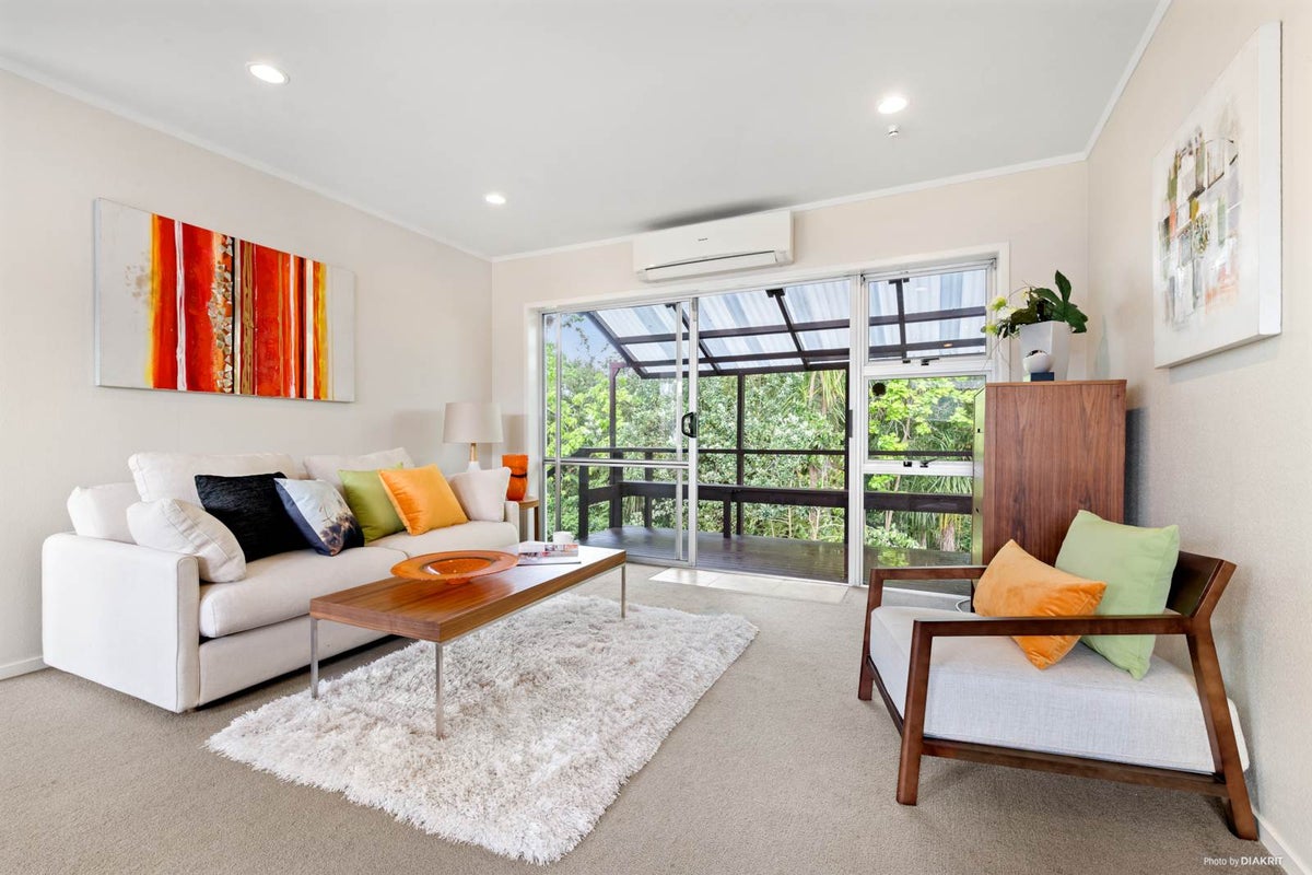 2/0 Boyce Avenue, Mount Roskill, Auckland - Carousel 1