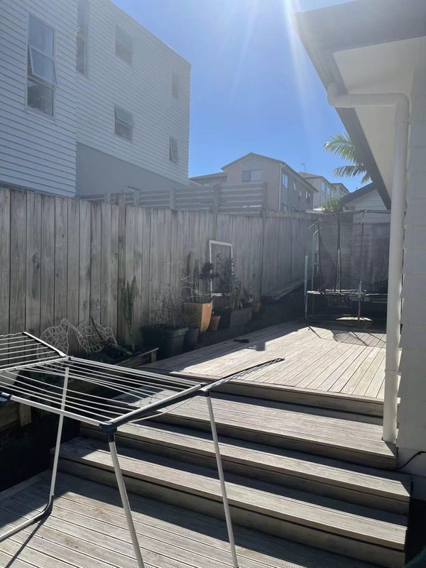 30 Namsan Close, Fairview Heights, Auckland - Carousel 2