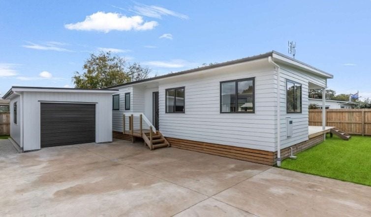 16A Fraser Street, Whakatane, Whakatane - Carousel 1