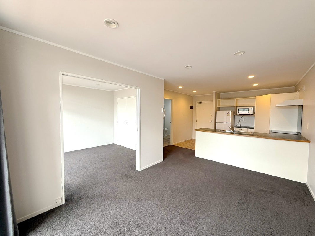 15/372 Rosedale Road, Rosedale, Auckland - Carousel 1
