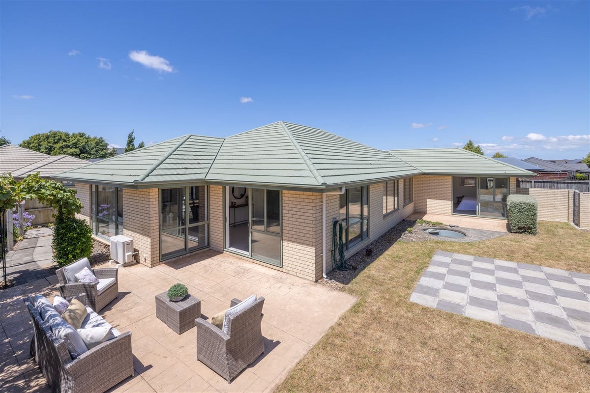18 Mustang Avenue, Wigram, Christchurch - Carousel 1