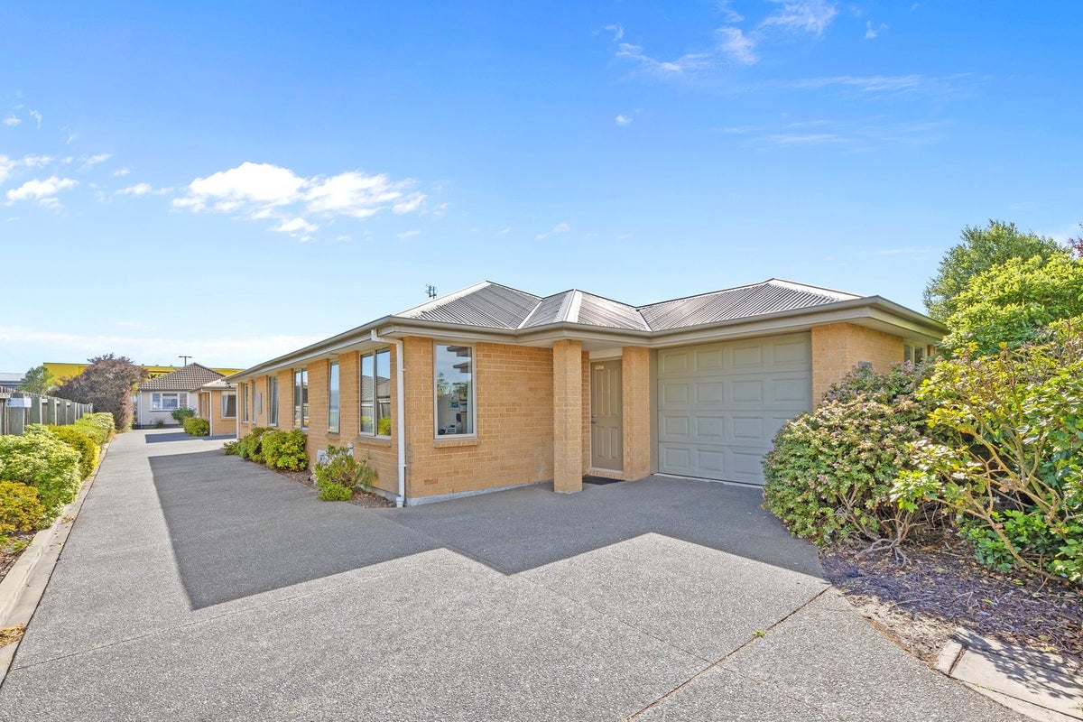 1/160 Breezes Road, Aranui, Christchurch - Carousel 1