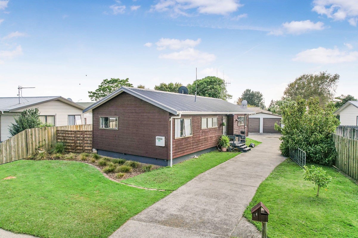 14 Kentucky Crescent, Nawton, Hamilton - Carousel 1