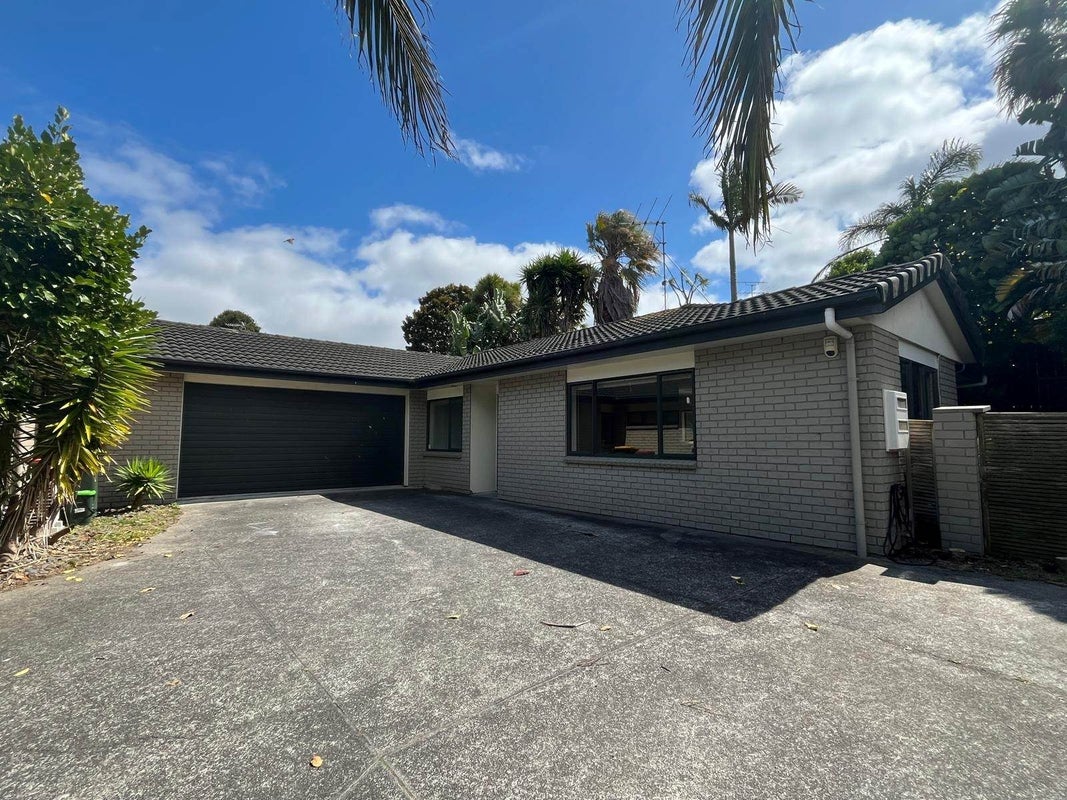 7 Saralee Drive, Manurewa, Auckland - Carousel 2