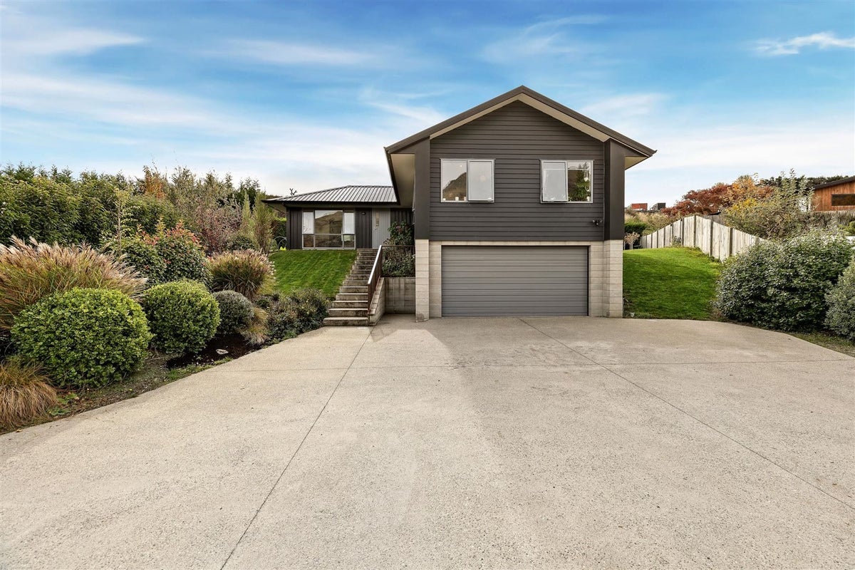 6 Cotswold Court, Lower Shotover, Queenstown - Carousel 1