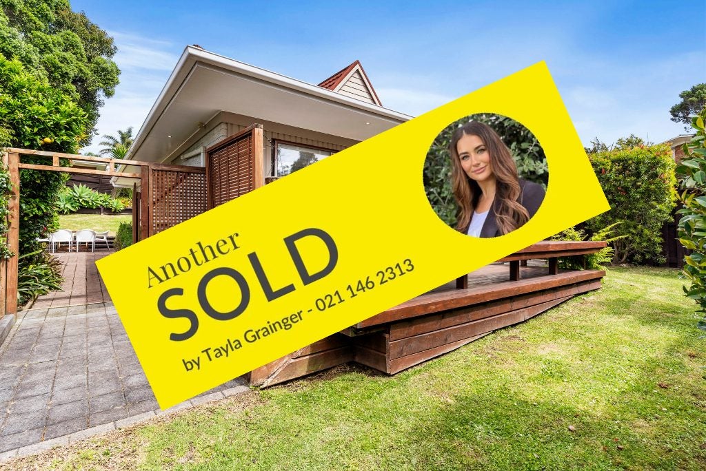 1/31 Glenmore Road, Sunnyhills, Auckland - Carousel 1