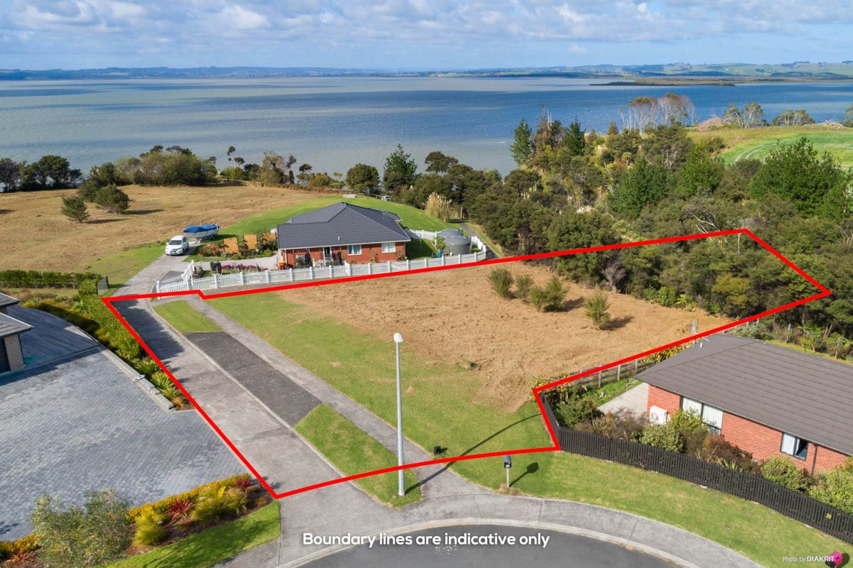 43 Omana Avenue, Shelly Beach, South Head - Carousel 1