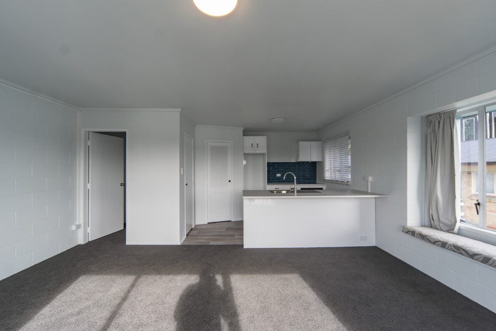 3/2 Ruakiwi Road, Hamilton Lake, Hamilton - Carousel 1