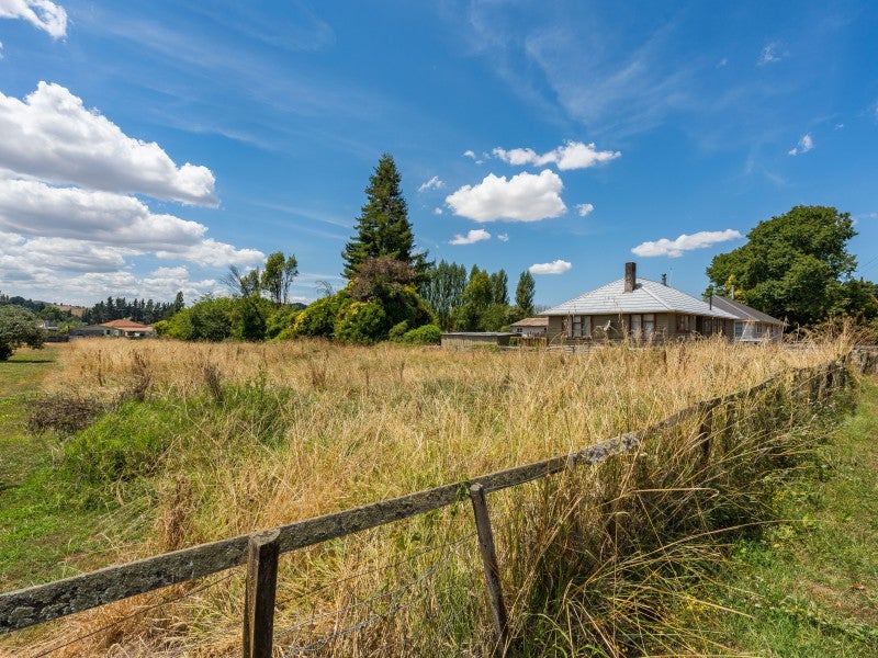 124 Totara St (State Highway, 4), MANUNUI - Carousel 2