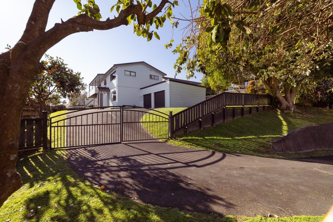 33 Sherwood Street, Bellevue, Tauranga - Carousel 1