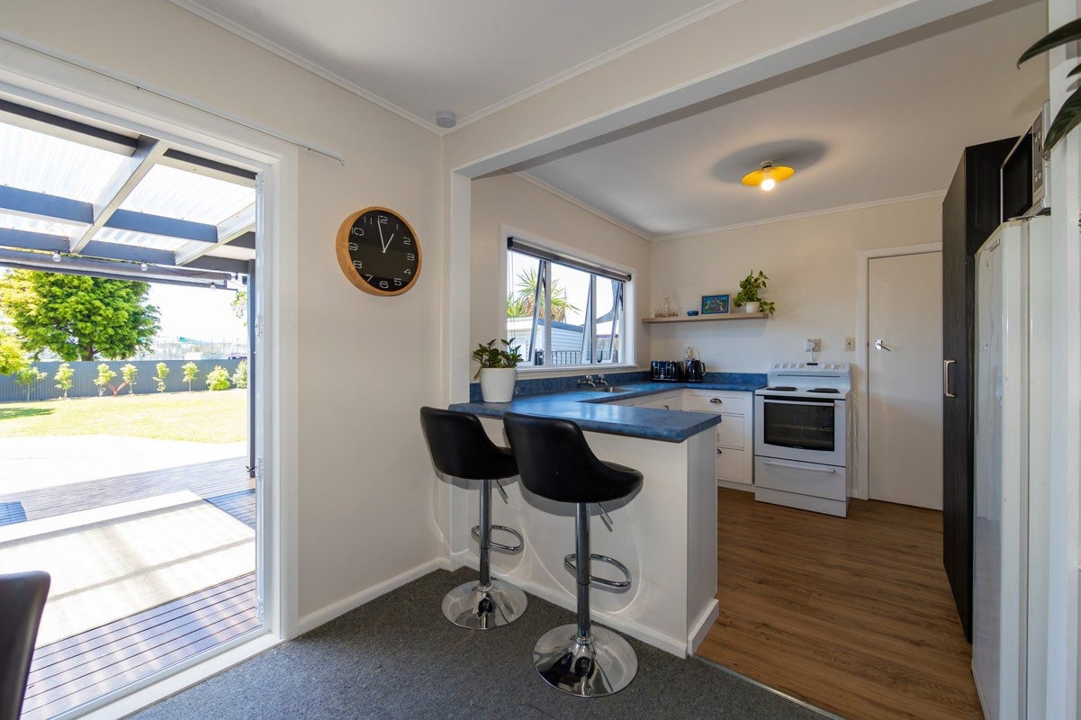4 Wycliffe Street, Onekawa, Napier - Carousel 2