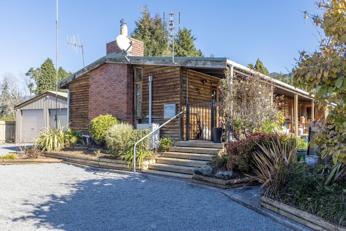 301 Matariki Street, Tokaanu, Turangi - Carousel 2