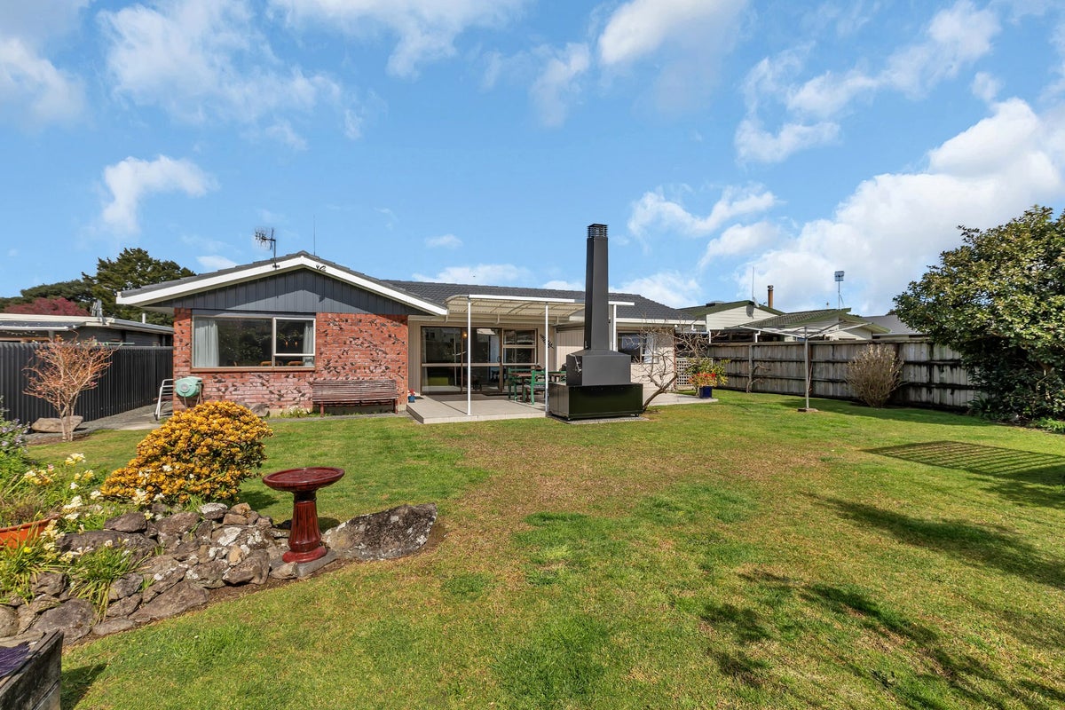 12 Kotare Crescent, Maunu, Whangarei - Carousel 1
