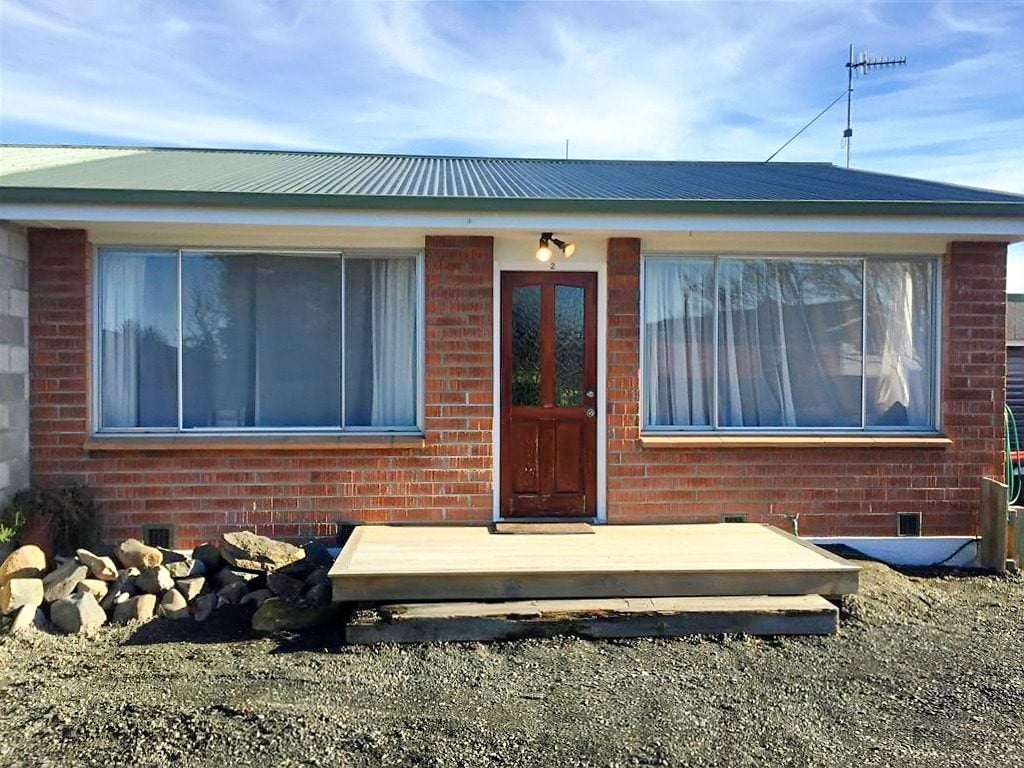 2/135 Inglewood Road, Newfield, Invercargill - Carousel 1