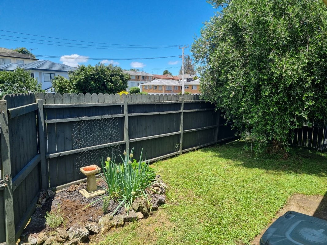 2/1 Fowlds Avenue, Sandringham, Auckland - Carousel 10