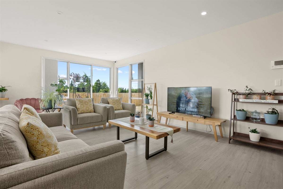 45 Koroheke Road, Takanini, Auckland - Carousel 2