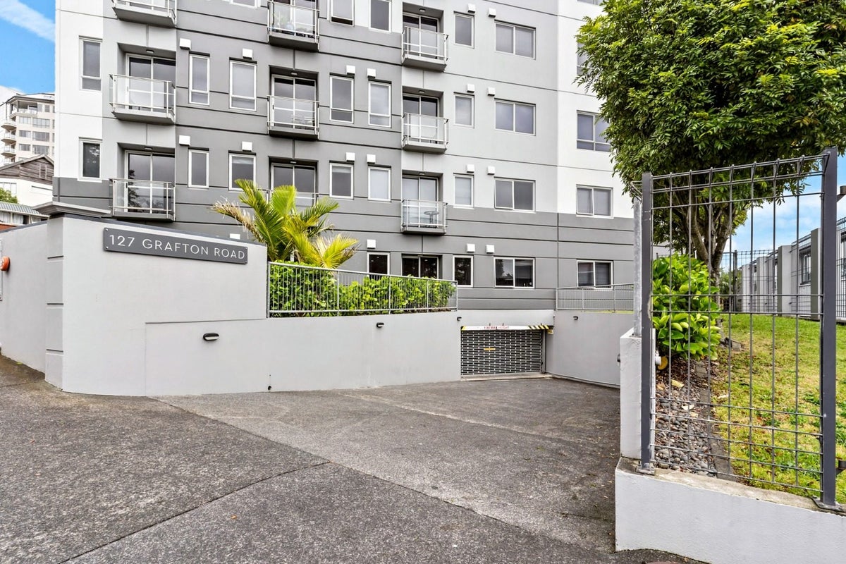 1C/127 Grafton Road, Grafton, Auckland - Carousel 10