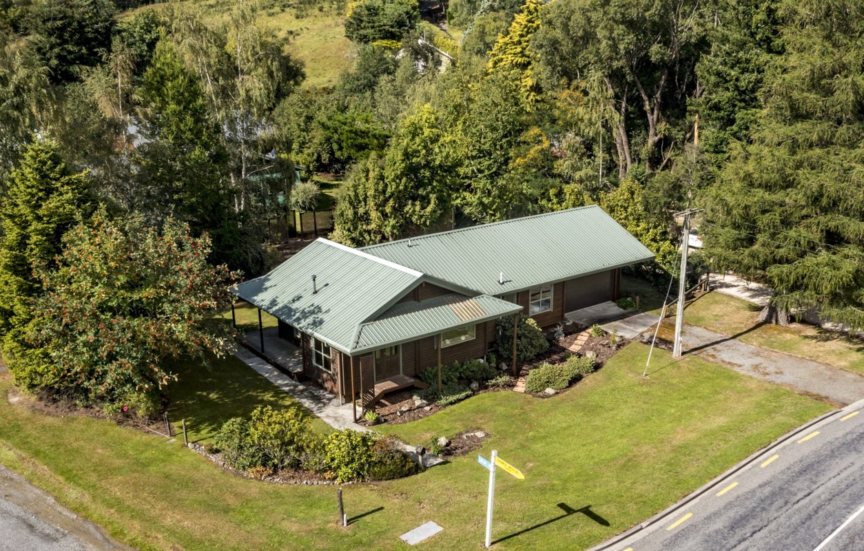 74 Jacks Pass Road, Hanmer Springs, Hanmer Springs - Carousel 1