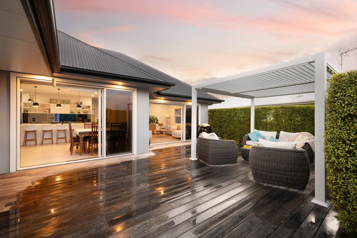 18 Bos Crescent, Flagstaff, Hamilton - Carousel 1
