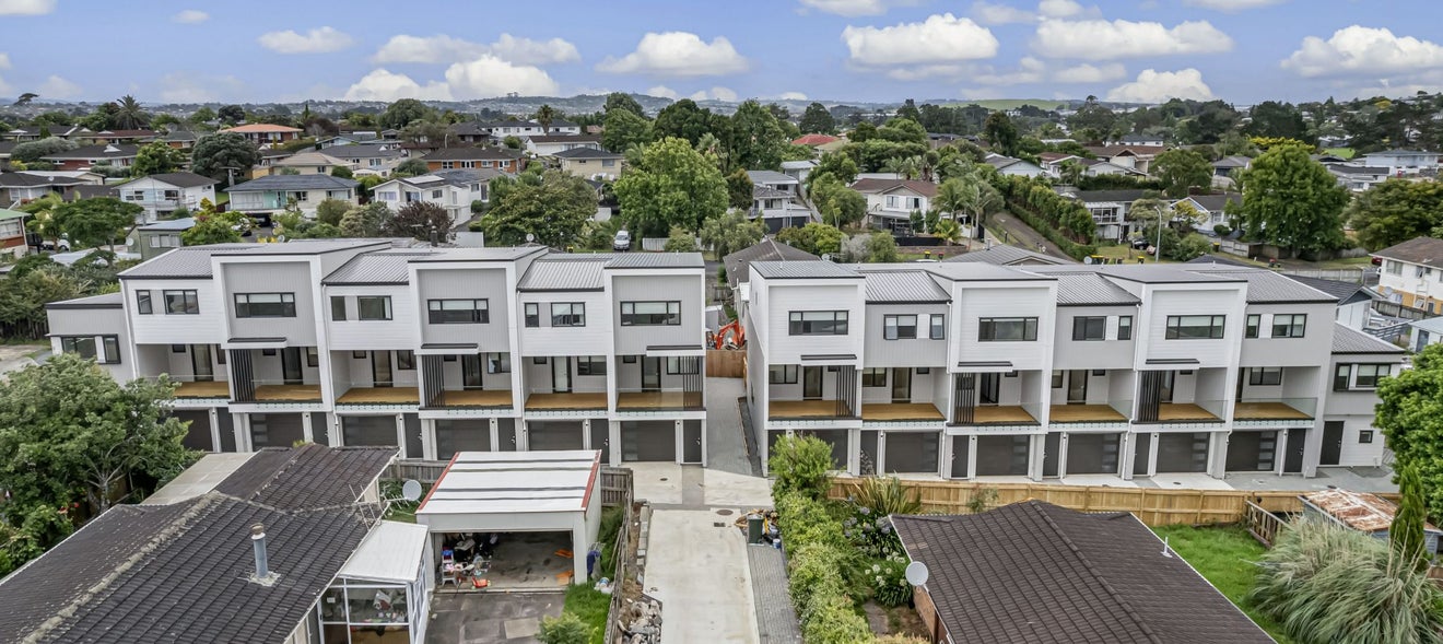 7/345 Pakuranga Road, Pakuranga Heights, Auckland - Carousel 2