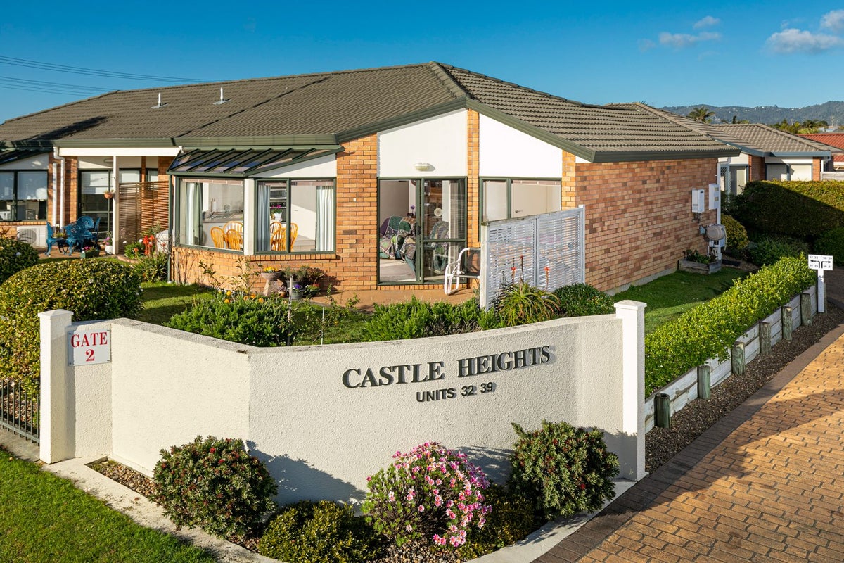 35/169 Sturges Road, Henderson, Auckland - Carousel 1