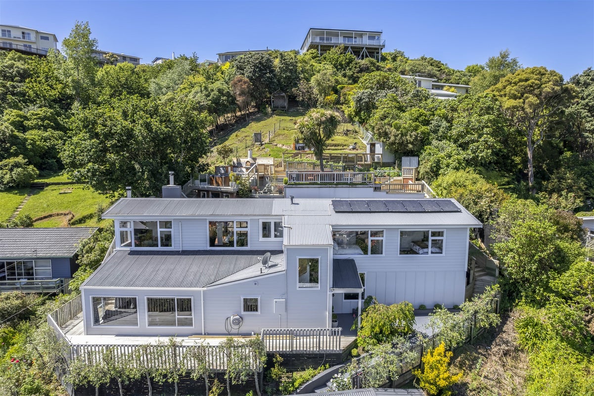 17A Acheron Road, Paremata, Porirua - Carousel 1