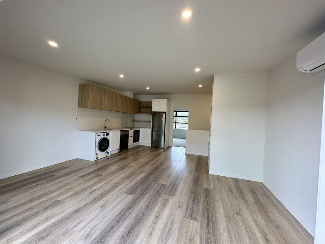 17 The Strand, Wainuiomata, Lower Hutt - Carousel 2