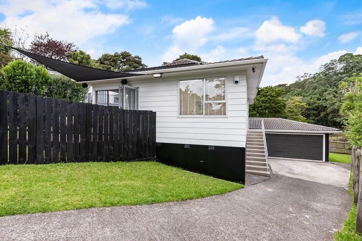50 Powrie Street, Glenfield, Auckland - Carousel 2