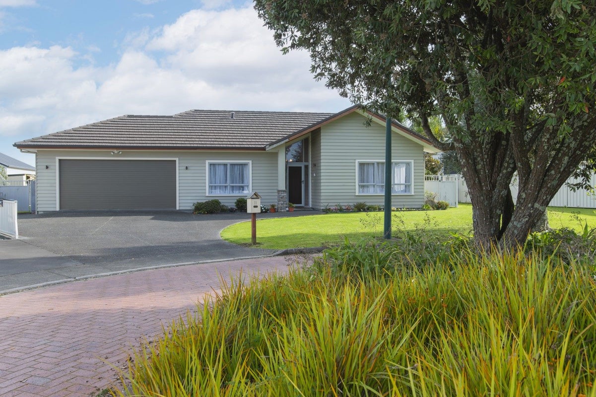 11 Pohutukawa Grove, Lytton West, Gisborne - Carousel 23